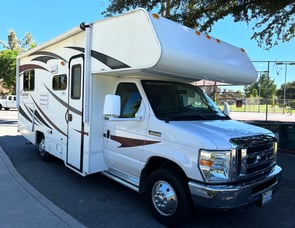 Coachmen RV Freelander 21QB  Ford 350