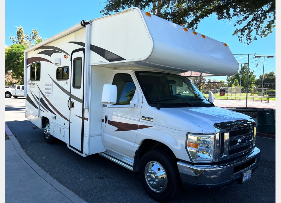 Class C Motor Home rentals in Menifee