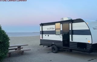 Skyview Voyager bunkhouse for 5 festival & pets OK