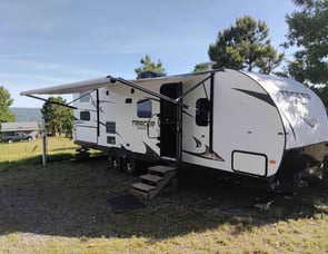 Prime Time RV Tracer Breeze 26DBS