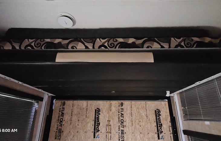 Queen size bunk beds in toyhauler