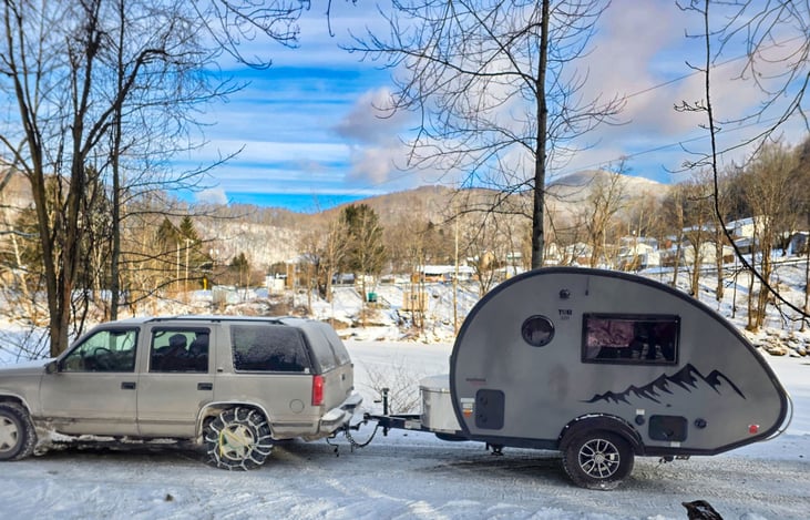 Lets boondock and snowboard
