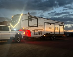 Grand Design Reflection 362TBS