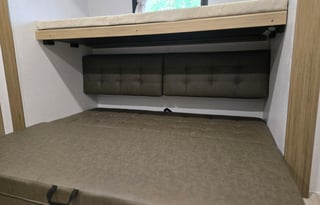 Family friendly with spacious private bunkroom!