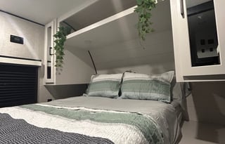 Journey | Super Convenient, Fully Stocked w/Solar