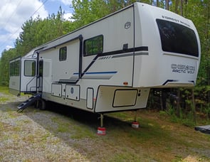 Forest River RV Cherokee Arctic Wolf Suite 3650