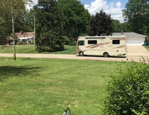 Winnebago Vista 26HE