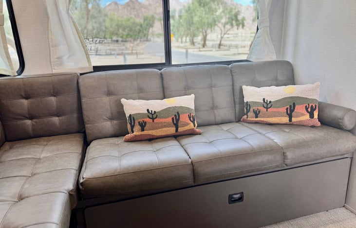 Cute Desert Decor throughout.