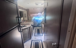 2020 Thor Motor Coach Chateau 28Z