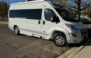 2024Roadtrek pet friendly