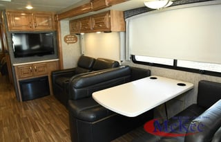 2018 Thor Motor Coach Miramar 37.1