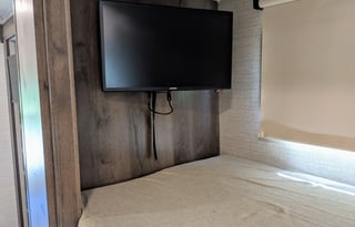 2019 Jayco Alante Sleeps 8 Comfy! Bunkhouse! Kids!