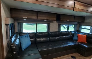 2019 Highland Ridge TWO Bath Sleeps 10