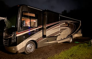 Thor with Living Room/Outdoor furniture/Grill