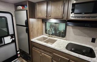 2020 Dutchmen RV Coleman Light LX 1605FB