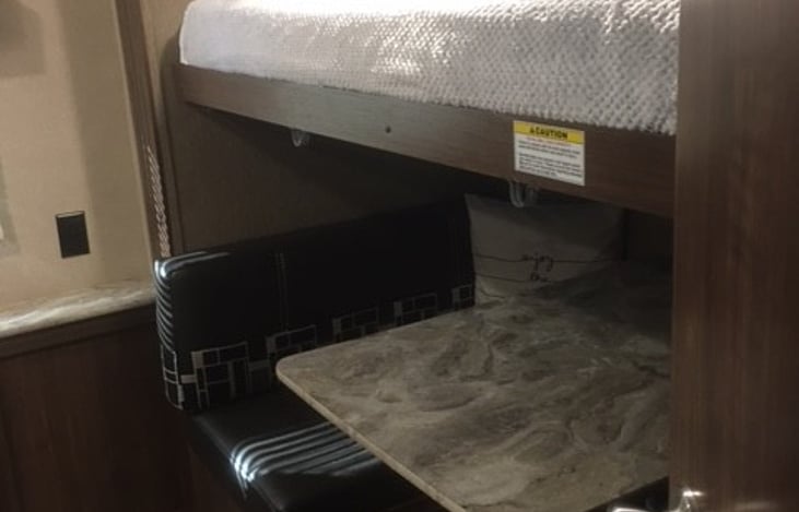 Bunkroom with convertible table