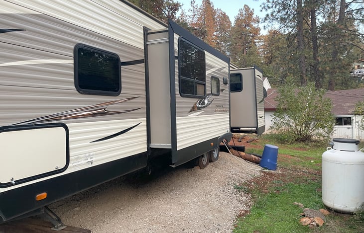 Double slideouts make it extra roomy!