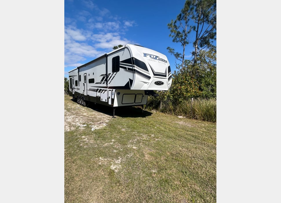 Toy Hauler rentals in Sebring