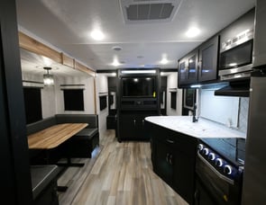 Coachmen RV Freedom Express Ultra Lite 257BHS