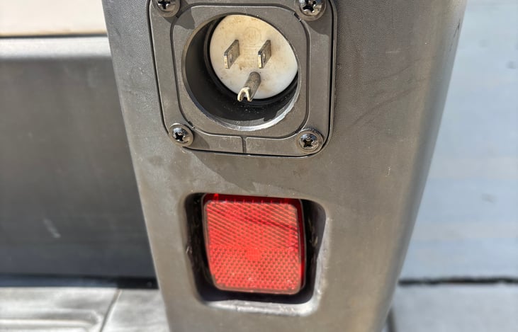 Shore power hookup so you can plug in and charge up—rain or shine 🌧️☀️. No more worrying about draining batteries while using lights, appliances, or A/C. Whether you’re parked at a campground.