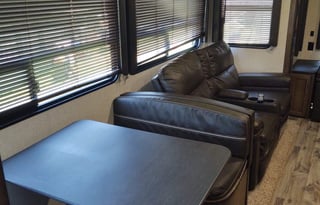 2019 Keystone RV Cougar 368MBI