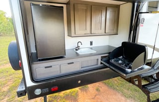 2022 Cruiser MPG Ultra Light King Bed Private Bunk