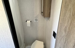 Lightweight Perfection! 2024 Sunset Park 19BH