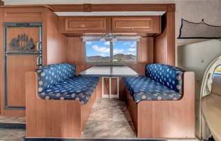 Your Home on Wheels: Stylish & Spacious Motorhome