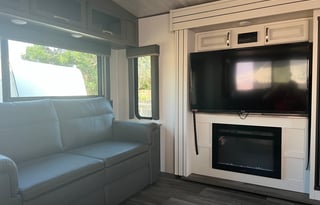 2022 Keystone RV Cougar Half-Ton 29RLSWE