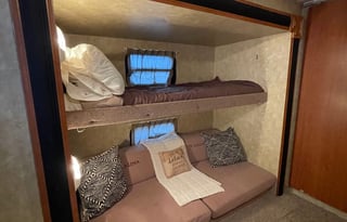 2010 Coachmen RV Catalina 32BHDS