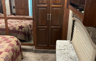 2017 Keystone RV Avalanche 300RE