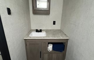 Perfect lightweight camper! Pet Friendly.