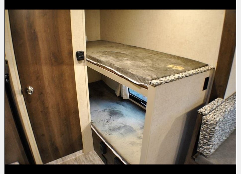 Travel Trailer rentals in Middlesex