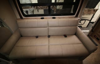 2018 Chateau 31E Bunkhouse 5 TV's