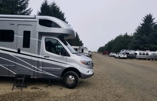 Great 4 Season Family RV w/ Slide-Out, Solar & Gen