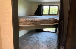 Glamping StarCraft experience