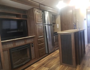 Cruiser Radiance Touring R-32RESL