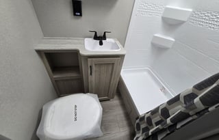 BRAND NEW! 2025 Catalina Legacy 293QBCK Bunk House