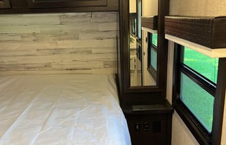 2022 Jayco Jay Feather HAL814