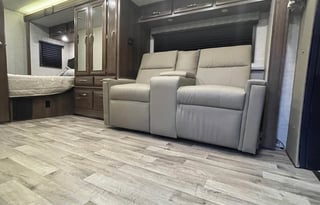 2022 Jayco Melbourne 24L