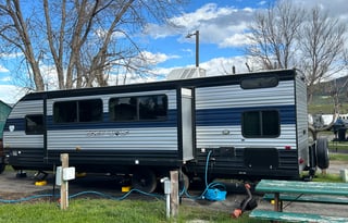 2022 Fully Loaded Cherokee Grey Wolf 26DBH-L