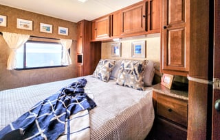 Renovated! "Lucky" the Leprechaun *Sleeps 10*