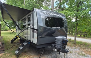 Luxury Camper | Theater Seating | Sleeps 4