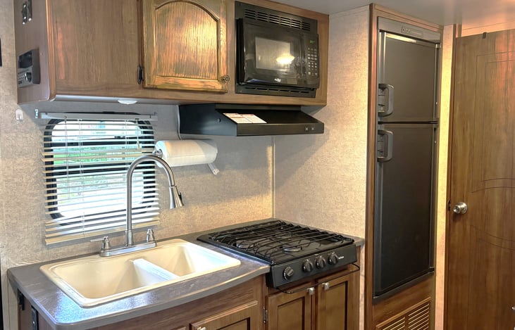 Large Sink, 3 Burner Stove and Microwave