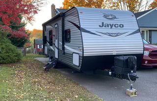 The Jay Bird's Home on the Road