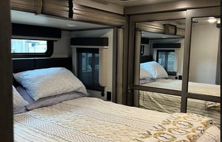 2021 Montana RV – Optional Truck Rental Available!