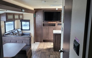 2018 Forest River RV Salem 31KQBTS