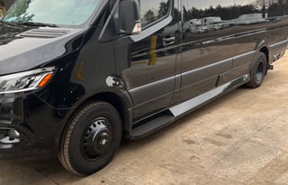 Luxe Cruiser (Ghost Edition 24ft)