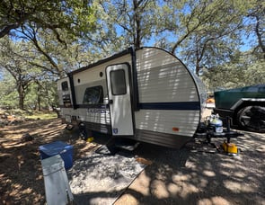 Gulf Stream RV Enlighten 19 BH