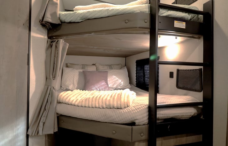 Experience "Joy" with our 2021 Keystone Springdale 282BH
We are excited to work with you! Reach us at http://StoneMountainRVs(dot)com